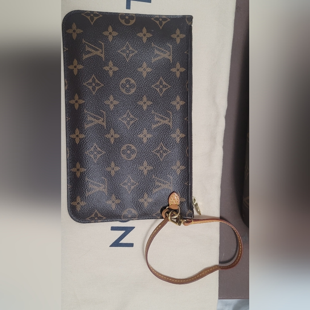 SOLD!!! Louis vuitton neverfull MM monogram - Picture 11 of 12